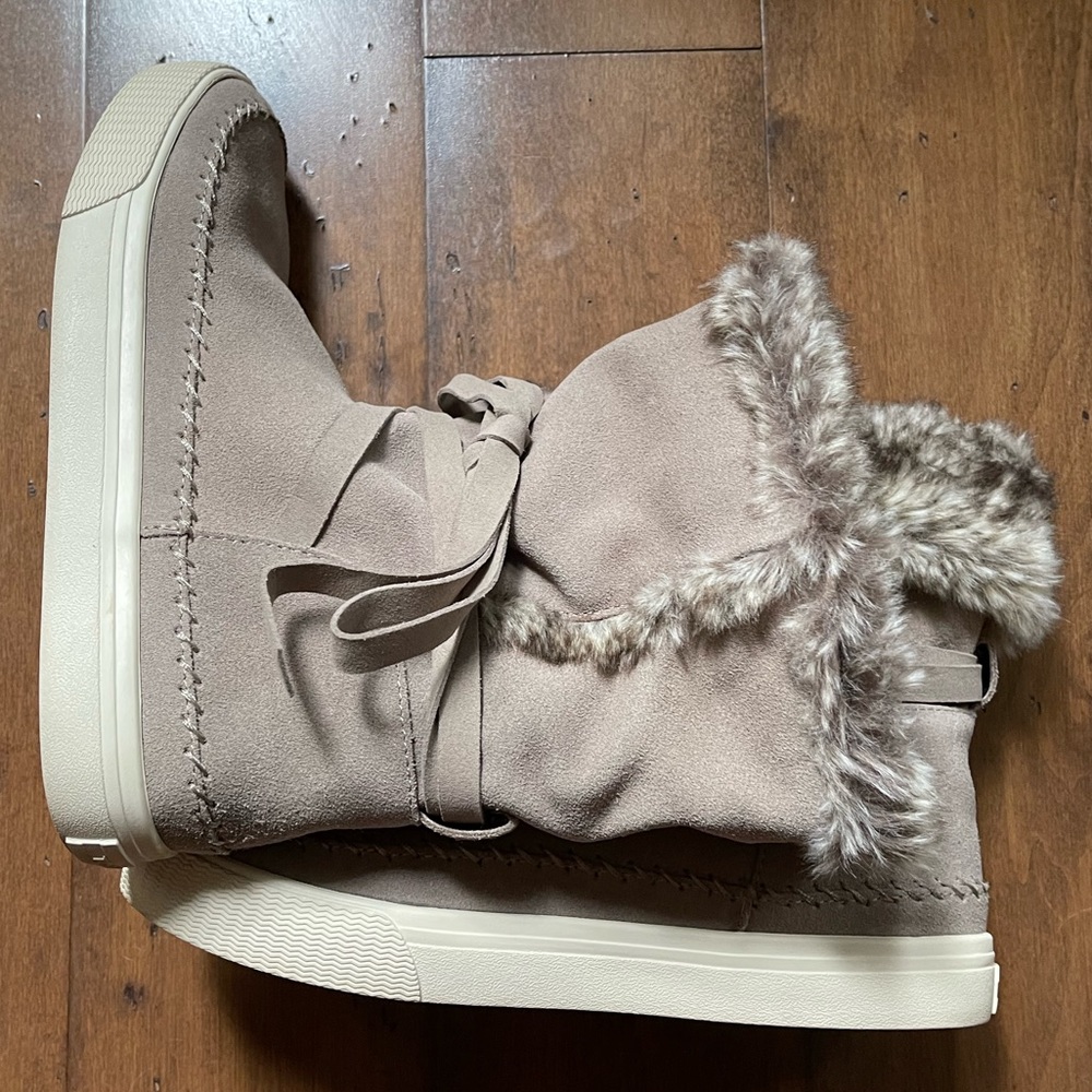 TOMS Vista Suede Boots 8.5 - Picture 5 of 10